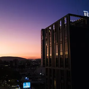 Becquer Hotel
